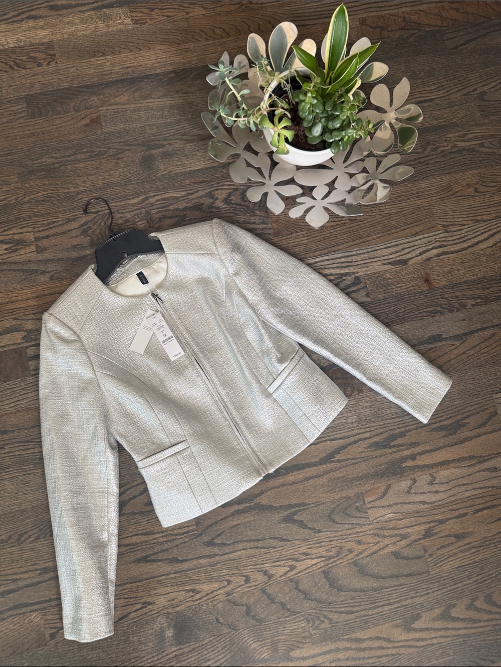White House Black Market WHBM Metallic Silver Textured Zip Jacket Blazer